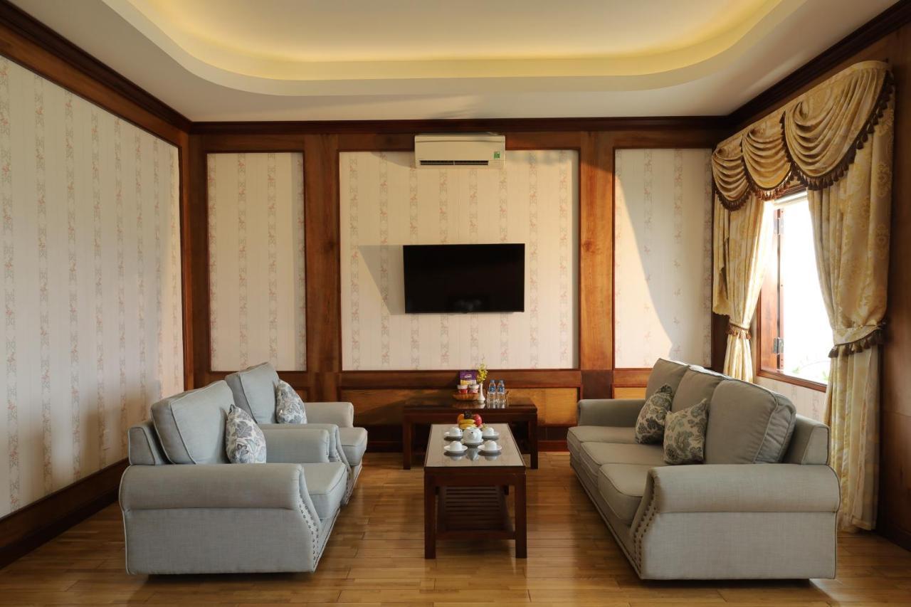 Pleiku Hotel Extérieur photo